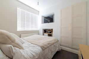 Bed 1- click for photo gallery